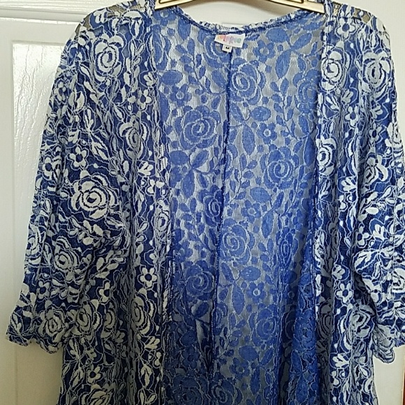 LuLaRoe Cover Shaw - Picture 3 of 4